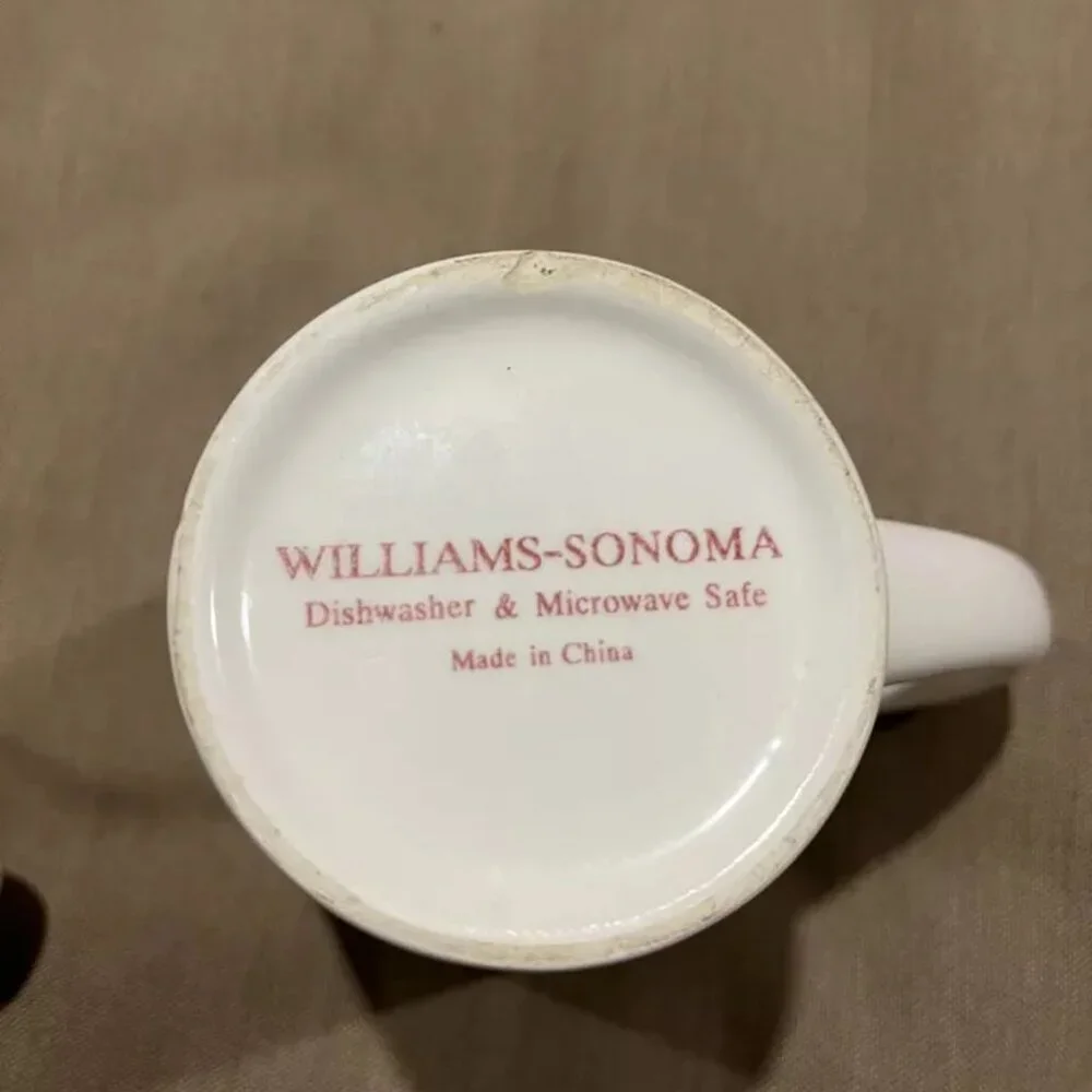 Williams Sonoma Set of 4 Mugs